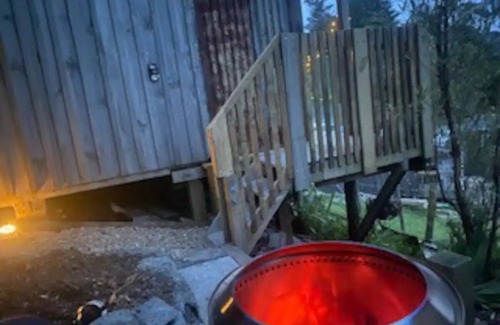 Waiatarua Hütte | Valley Views Farm Cottage