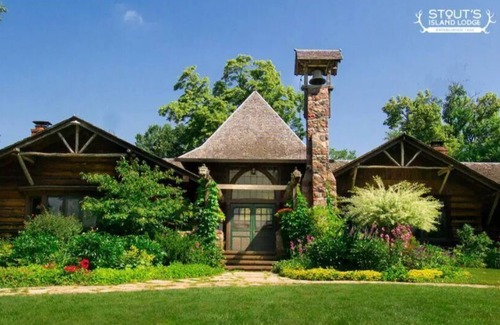 Mikana Kabine | Van Reed Island - Including Resort Access!