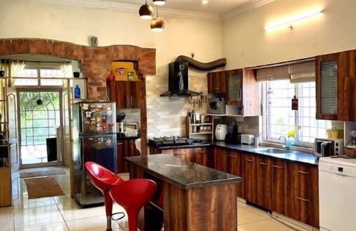 Bullawala Haus | Vara: Unique Wellness Homestay amidst Mountains