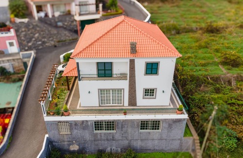 Camara de Lobos Villa | VARANDAS DA CALDEIRA By Madeira Real