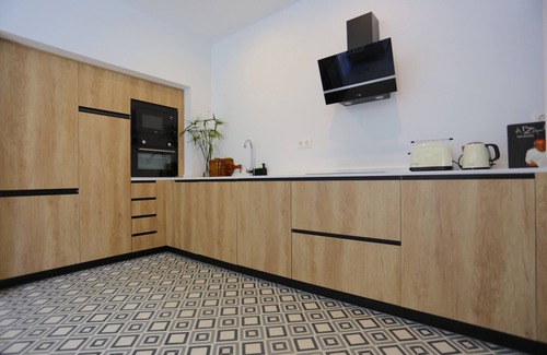 Malaga-Este Wohnung | VILLA CLAVERO 4 PAX private apartment, 2 bedrooms, pool, WiFi, parking, garden