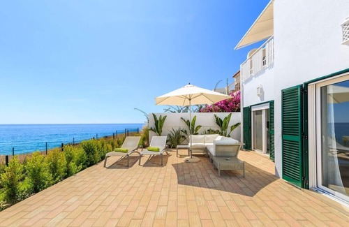 Vale do Lobo Hütte | Vale do Lobo Home with Pool Walking Distance from Beach