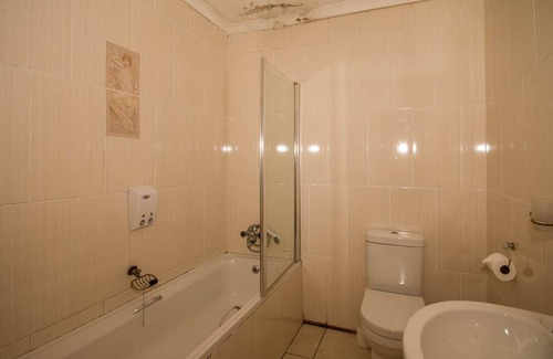 Port Elizabeth Haus | Vela Inn Unit 4, Algoa Park