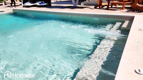 Chalcis Wohnung | Venecia of Mani - Relax in a spa pool