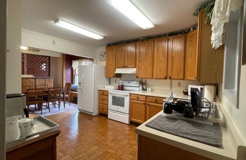 Verdigre Haus | Verdigre - Parkside Cottage