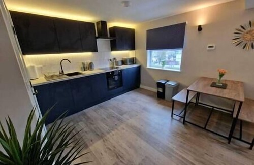 Plasnewydd Wohnung | Vere Room 3 - Double Room - En Suite - Close to City Centre