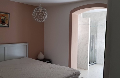 Fayence Bed & Breakfast | Vergé View Suite mit beheiztem Pool