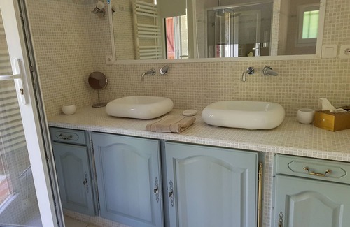 Fayence Bed & Breakfast | Vergé View Suite mit beheiztem Pool