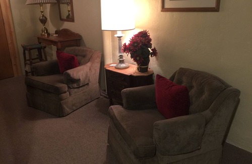 Soudan Bed & Breakfast | Vermilion Park Inn, LL Bear's Den ( lower level)