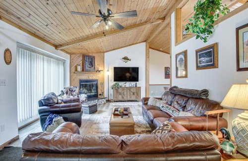 Friendship Haus | Versatile Castle Rock Lake Home with Fire Pit!