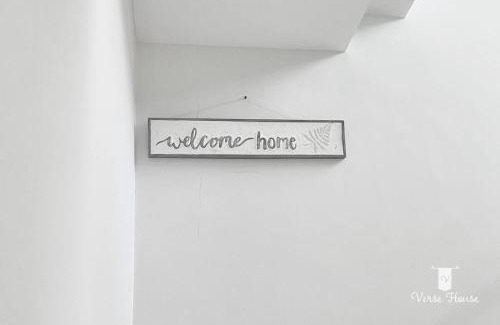 Pontianak Haus | Verse House