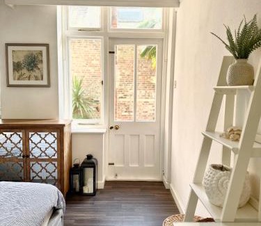 Bournemouth City Centre Wohnung | Verulam Palms - Private Garden & Parking