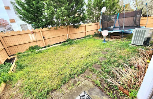 Greenbrier West Haus | Very Decent 4 bedroom / 2 full bath. Located within the heart of the City.