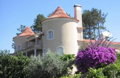 Nossa Senhora das Misericordias Haus | Very nice villa with swimming pool 3 suite 3 bedrooms (between OUREM - FATIMA )
