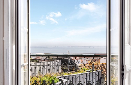 Santo Estevao Wohnung | Sehr ruhig und sonnig mit herrlichem Blick über die Dächer der Alfama und den Fluss Tejo