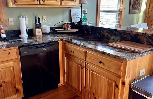 Ranger Kabine | Very quiet mountain cabin in gated Talking Rock Creek Resort.