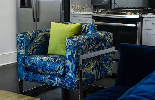 Central Business District Hotel | CBD Warehouse District: Retro Eigentumswohnung | 3 Schlafzimmer 3 Bad