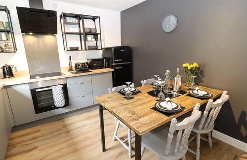 Hepworth Hütte | VICTORIA HOUSE, family friendly, with a garden in Holmfirth