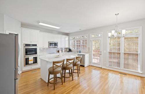 Cliftondale Haus | Victory Havens