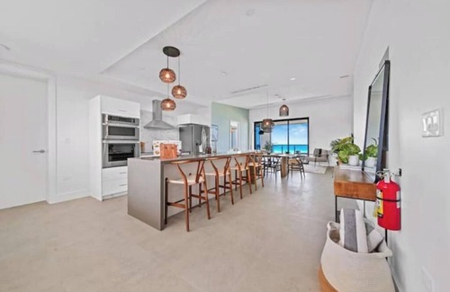 West Bay Wohnung | VIDA 3BR - Luxurious Oasis in Barkers National Park