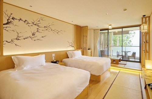 Oishi Hotel | View of Mt Fuji Premium Room Breakfast included / Minamitsuru-gun Yamanashi