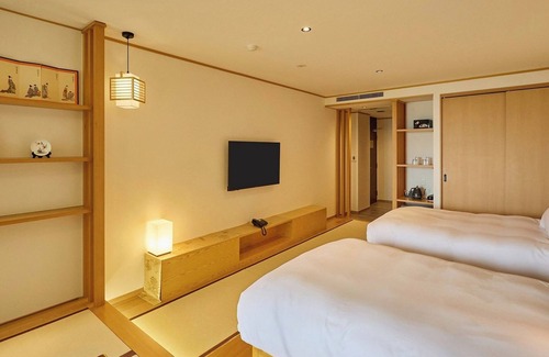 Oishi Hotel | View of Mt Fuji Premium Room Breakfast included / Minamitsuru-gun Yamanashi