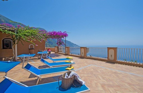 Chiesa Nuova Villa | Blick auf das Meer von der Terrasse.