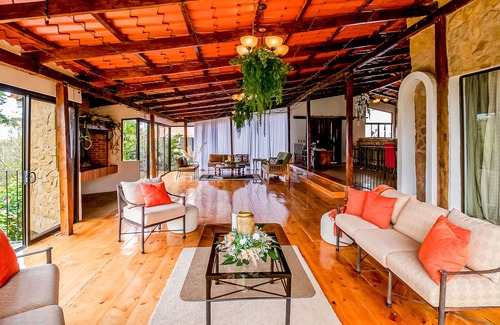 Roble Haus | View paradise with an expansive yard, wood-burning fireplace, and W/D