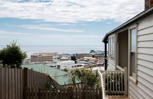 Burnie Haus | View Point: Ocean Views & Near CBD