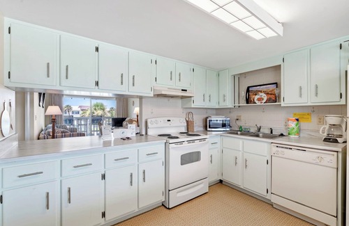 Point East Eigentumswohnung | Chateau by the Sea 31B Beautiful ocean view