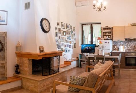 Stylida Villa | Villa Achinos