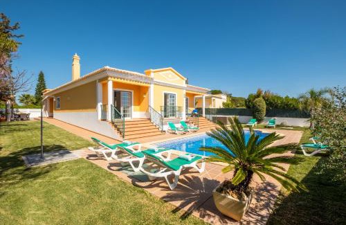 Olhos D'Agua Villa | Villa Alegria by Algarve Vacation
