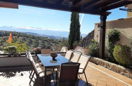 Nivar Haus | Villa Alfaguara-Holiday Home Granada & Sierra Nevada