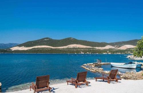 Putnikovic Villa | Villa am Strand Olive Mill