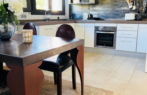 Cabo Roche Skihütte | Villa Amadeus. 500m from the long Roche beach