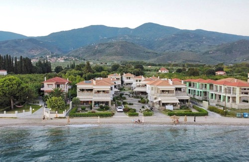 Ano Lechonia Villa | Villa Ambrosia, Beach house, Platanidia, Pelion II