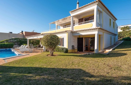 Cerro de Aguia Haus | 3 Schlafzimmer Villa mit Meerblick und privatem Pool
