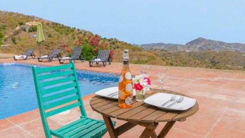 Arenas Villa | Villa Bandoleros Arenas by Ruralidays