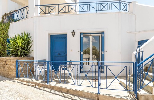 Mpatsi Villa | Villa 'Bebas Villas 2' with Private Terrace, Wi-Fi and Air Conditioning