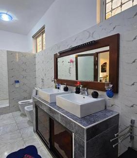 Shanzu Wohnung | Villa Buerk Serena Suite Bed & Breakfast, Wi-Fi, Pool
