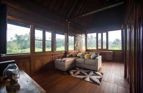 Abiansemal Villa | Villa Bunga Bintang Near Beji Waterfall