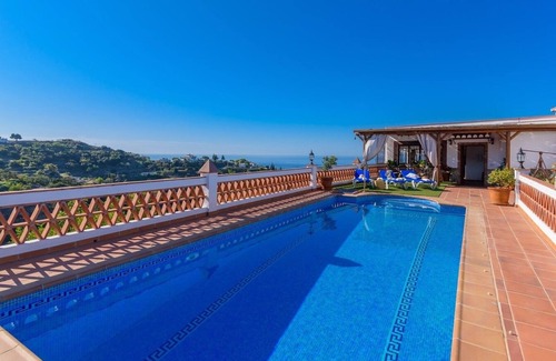 Almunecar Villa | Villa Camarón Almuñécar by Ruralidays