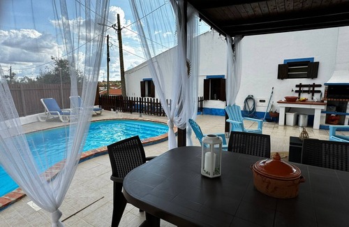 Evora Villa | Villa 'Casa D' Avó Lita' mit privatem Pool, privater Terrasse und WLAN