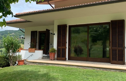 Castiglione dei Pepoli Villa | Villa 'Casa Di Eli E Matte' mit Bergblick, privatem Garten und Wi-Fi