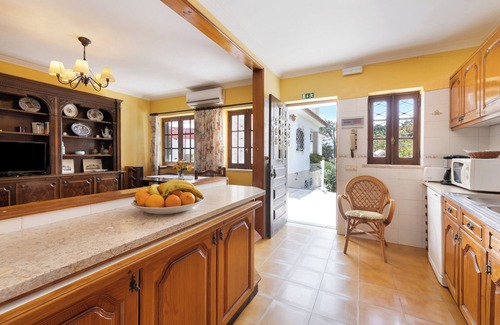 Praia das Macas Villa | Villa 'Cottage Sete Mares' mit Bergblick, WLAN und Klimaanlage