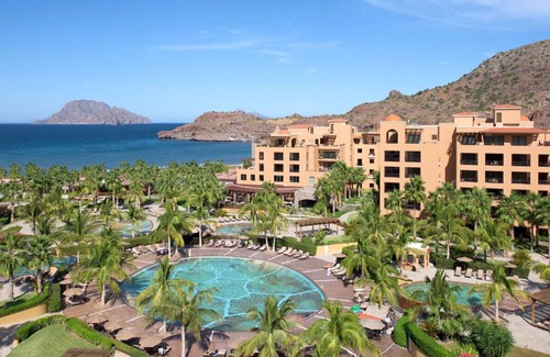 El Marasal Resort | Villa Del Palmar at the stunning Islands of Loreto 2-BR suite