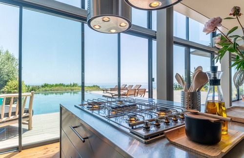 Monserrate Skihütte | Villa Equador - Splendid villa with infinity pool and ocean view - Allure Villas
