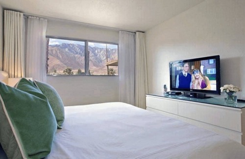 Racquet Club West Haus | Villa Felicity-luxury Villa With Mountain View