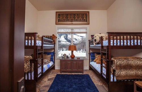 Sun Valley Hotel | Villa Fleuve