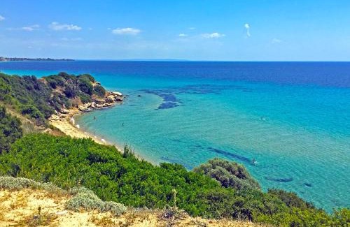 Nea Propontida Villa | Villa Fofo - Beautiful Sea Front Villa with 650m2 garden